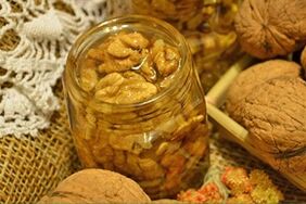 Mga recipe ng Walnuts upang mapabuti ang potency